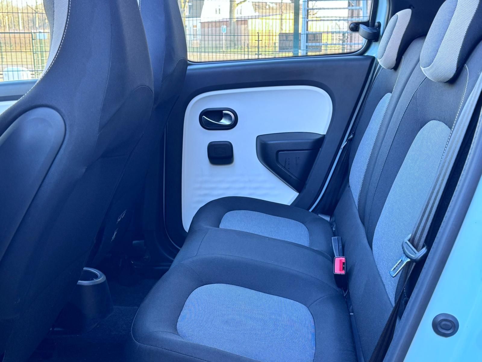 WhatsApp Image 2026-04-09 at 13.34.44-4