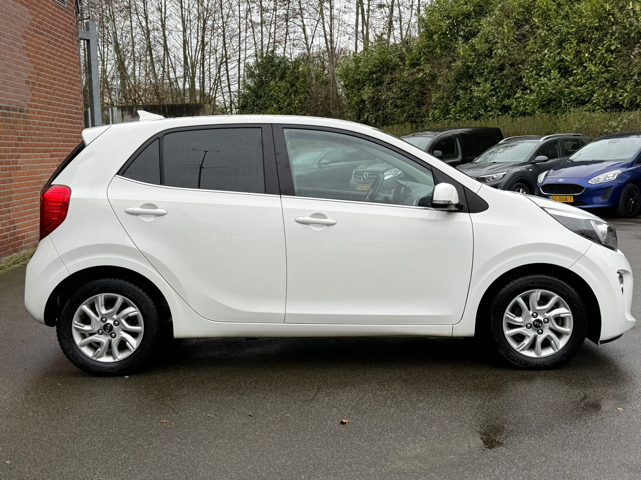 WhatsApp Image 2026-04-09 at 14.07.13-14